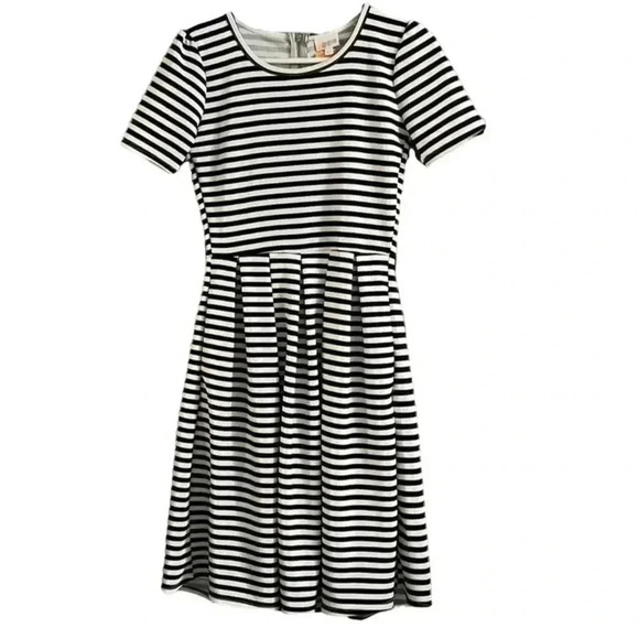 LuLaRoe XS Black/White Striped Mini Dress Women's Casual Above Knee - Picture 2 of 4